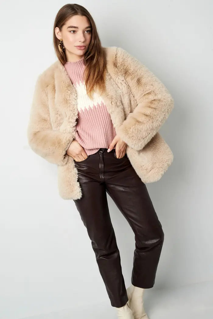 Faux fur coat - beige S M L