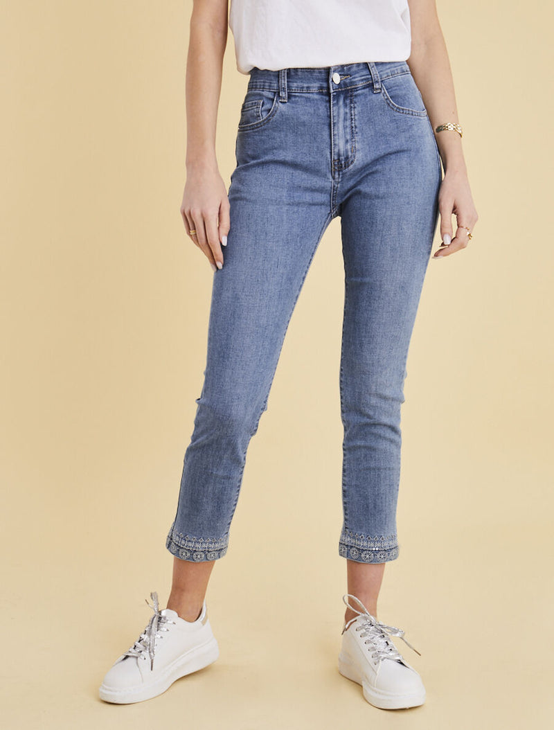 https://www.stand-prive.com/nl_NL/5325-jeans/jean-78-met-bohemien-details/141432.html?dwvar_141432_color=bleu%20denim