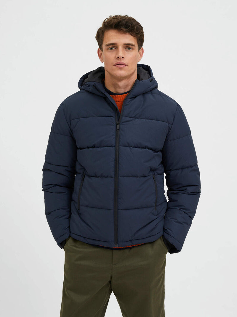 https://www.selected.com/nl-nl/homme/jassen/doorgestikte-gewatteerde-jas-16084886_SkyCaptain.html?clickedFromCategory=sl-homme-collection-outerwear