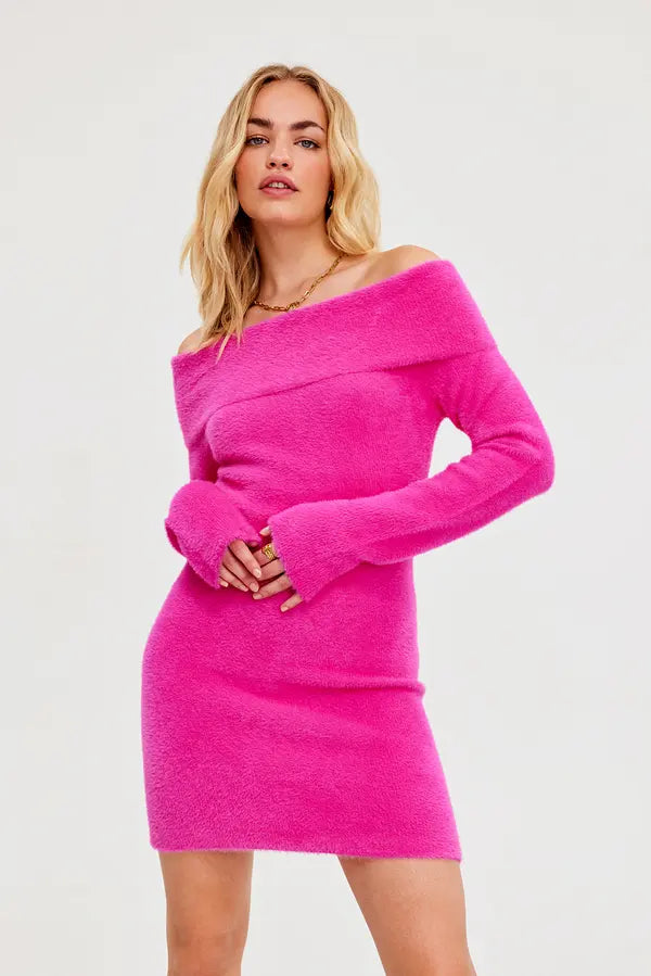 https://www.loavies.com/nl/17121012705-off-shoulder-jurken-fuchsia-effen/