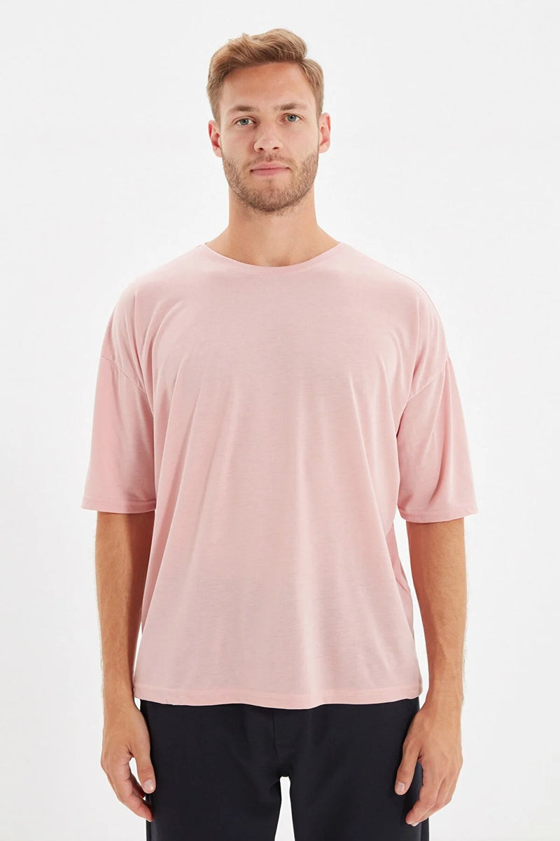 https://www.trendyol.com/en/trendyol-collection/t-shirt-pink-oversize-p-79866053?boutiqueId=48&merchantId=968