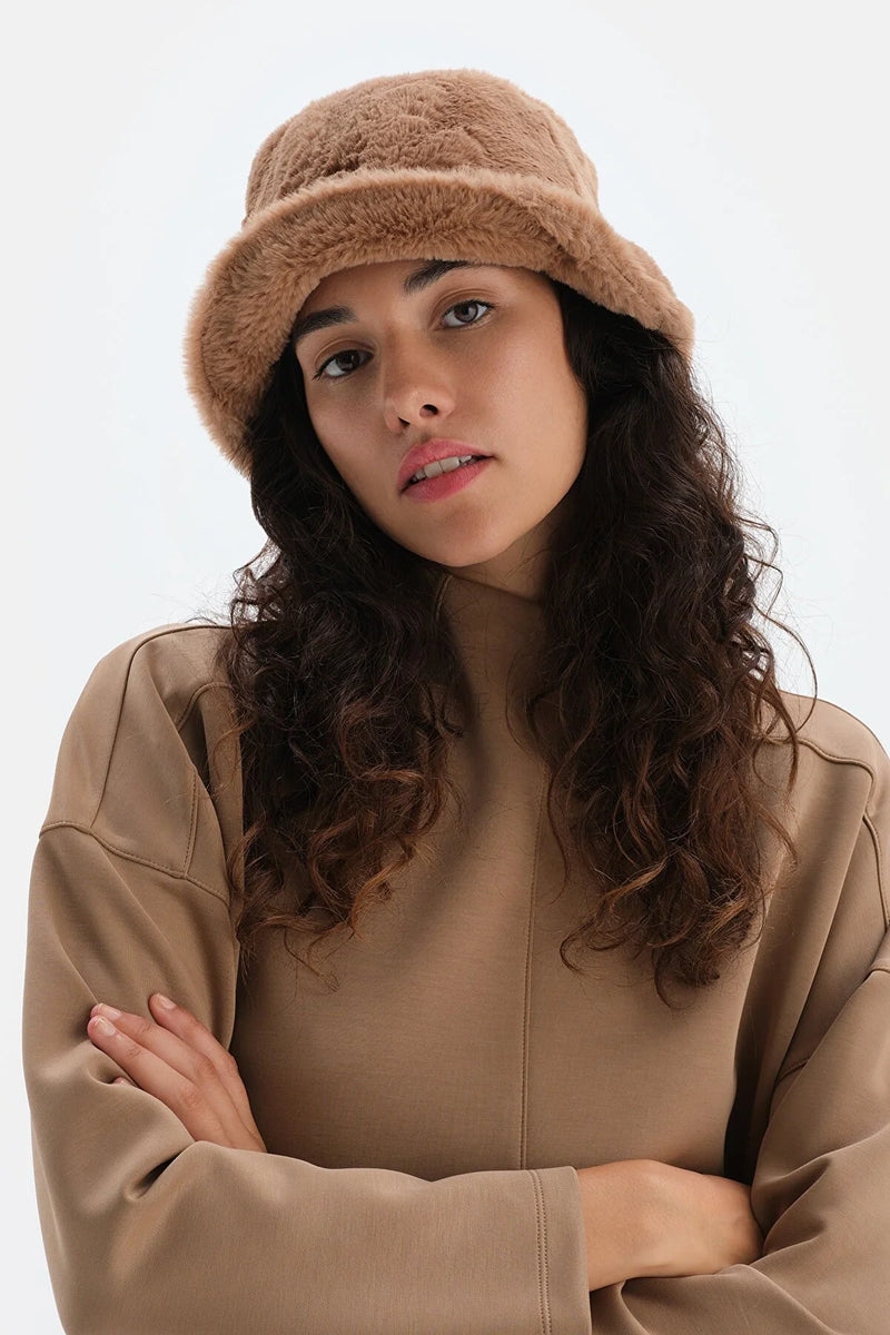 https://www.trendyol.com/en/dagi/hat-brown-casual-p-376552634?boutiqueId=48