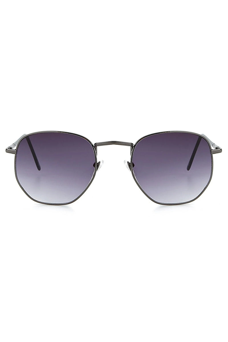 https://www.trendyol.com/en/royal-club-de-polo-barcelona/sunglasses-black-oval-p-311604588?boutiqueId=624626