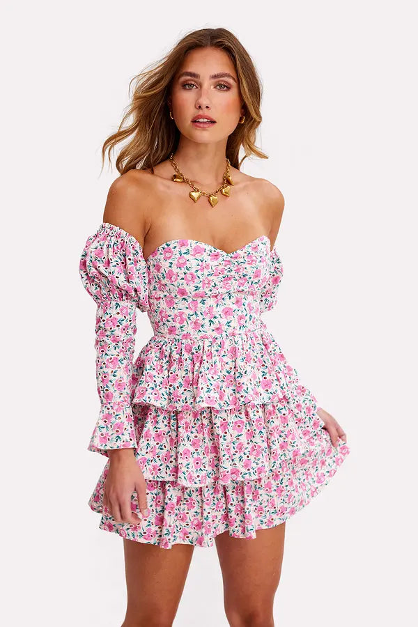 https://www.loavies.com/nl/20538132302-off-shoulder-jurken-roze-geborduurd/