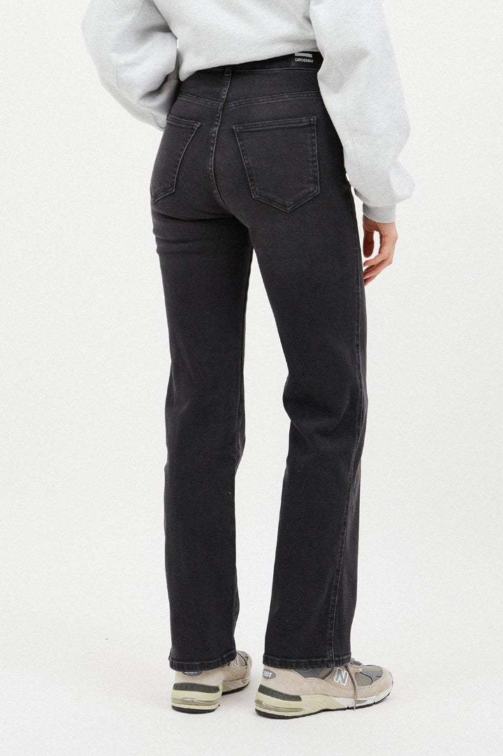 https://eu.drdenim.com/collections/jeans-womens-jeans/products/moxy-straight-black-mist