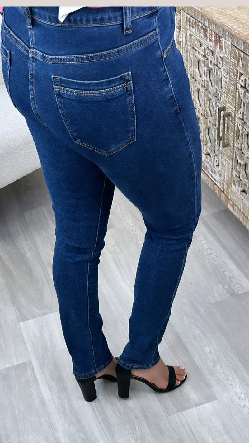 https://www.virgo-boutique.com/collections/jeans/products/nell-blue-straight-leg-jeans