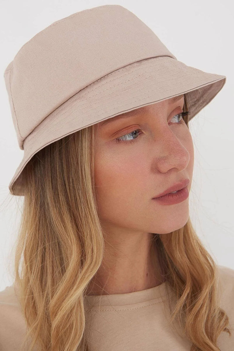 https://www.trendyol.com/en/addax/hat-beige-casual-p-36688690