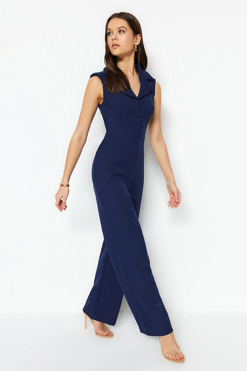 https://www.trendyol.com/en/trendyol-collection/jumpsuit-dark-blue-regular-fit-p-471500250?boutiqueId=48