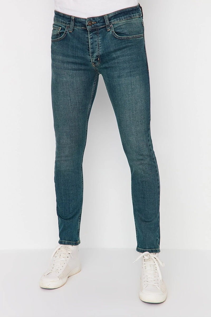 https://www.trendyol.com/en/trendyol-collection/navy-blue-skinny-fit-jeans-denim-trousers-tmnaw22je0311-p-727031455