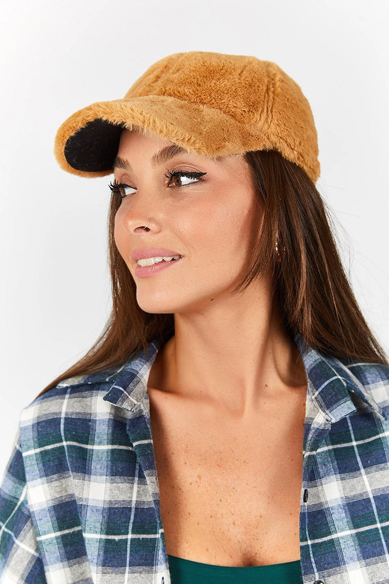 Gorra de mujer de lana marrón