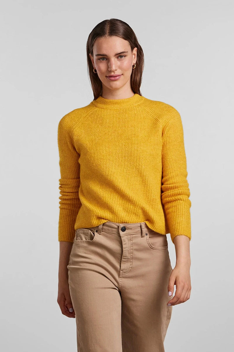 https://www.trendyol.com/en/pieces/sweater-yellow-regular-fit-p-354904037