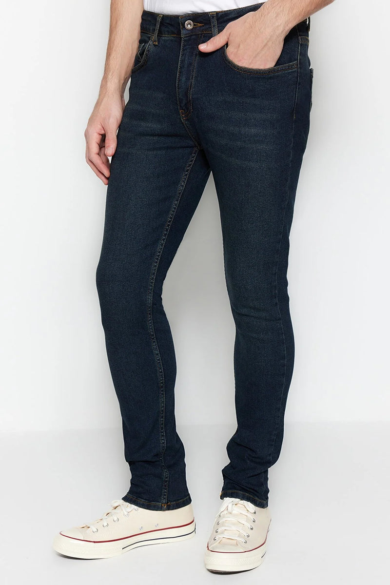 https://www.trendyol.com/en/trendyol-collection/jeans-dark-blue-skinny-p-392521528?boutiqueId=624345