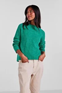 https://www.trendyol.com/en/pieces/sweater-green-regular-fit-p-446676377