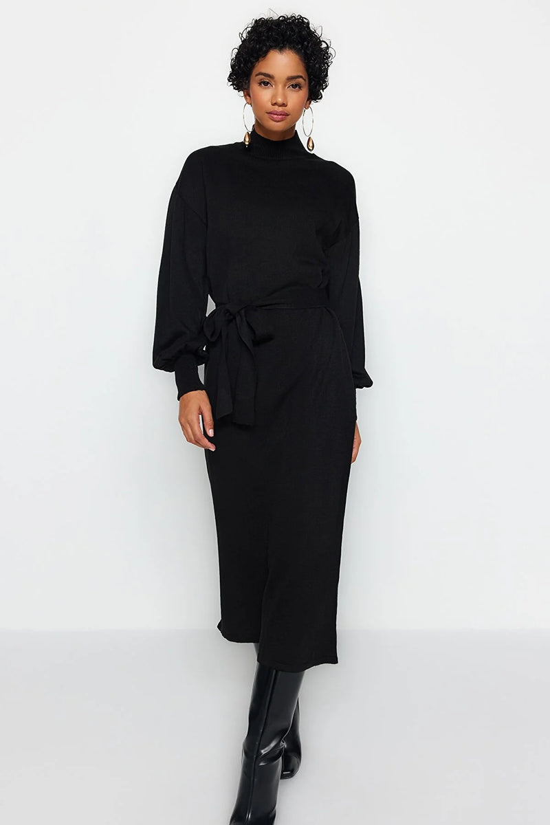 https://www.trendyol.com/en/trendyol-modest/dress-black-basic-p-669575898?boutiqueId=48