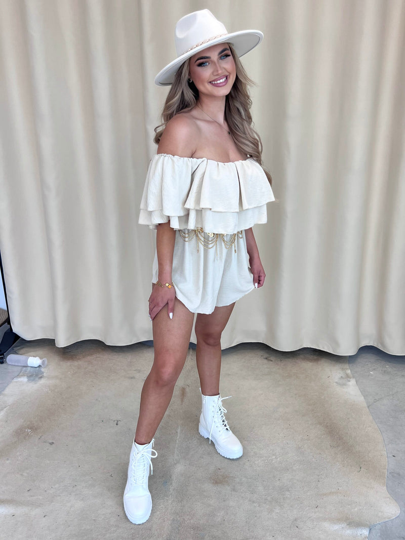 https://www.fashionandjewels.com/nl/product/off-shoulder-playsuit-beige/