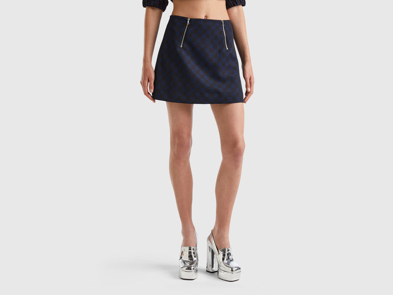 https://nl.benetton.com/checkered-mini-skirt-dark-blue-4ZNFD001O_66Q.html