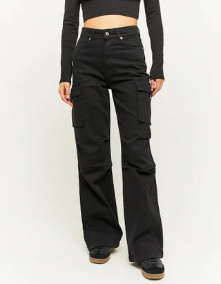 https://www.tally-weijl.com/en_NL/women-woven-cotton-pant-hh-7612960080287.html