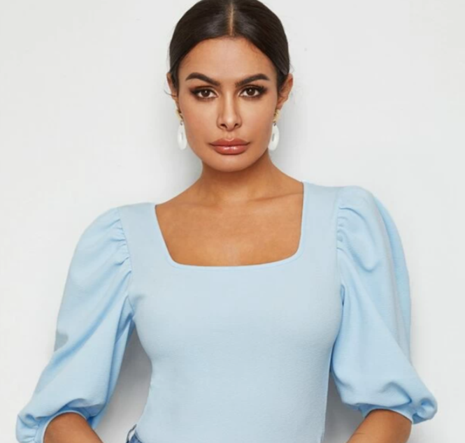 https://nl.shein.com/SHEIN-Priv-Bishop-Sleeve-Square-Neck-Slim-Top-p-892816-cat-1738.html?src_identifier=fc%3DWomen%60sc%3DKleding%60tc%3DTops%60oc%3DT-shirts%60ps%3Dtab01navbar04menu03dir01%60jc%3Dreal_1738&src_module=topcat&sr