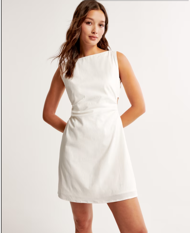 https://www.abercrombie.com/shop/eu-nl/p/ruched-cutout-mini-dress-53491322-1000?categoryId=84562&faceout=model&seq=01