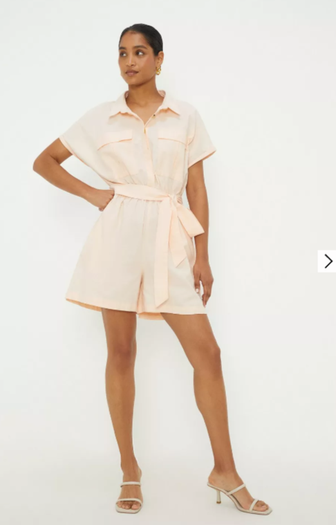 https://www.dorothyperkins.com/product/dorothy-perkins-utility-playsuit_bqq12203?colour=stone