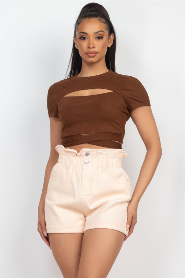 https://www.ccwholesaleclothing.com/Self-tie-ribbon-front-cutout-crop-top-idcc56371g_p_36876.html