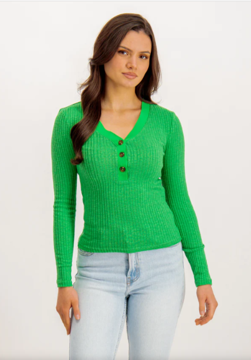 https://bornclothing.ie/collections/knitwear/products/onlelba-l-s-placket-top-jrs-kelly-green-l