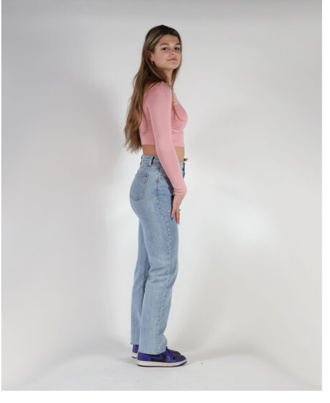 https://www.beaustore.nl/Love-Straight-Leg-Jeans-Blue