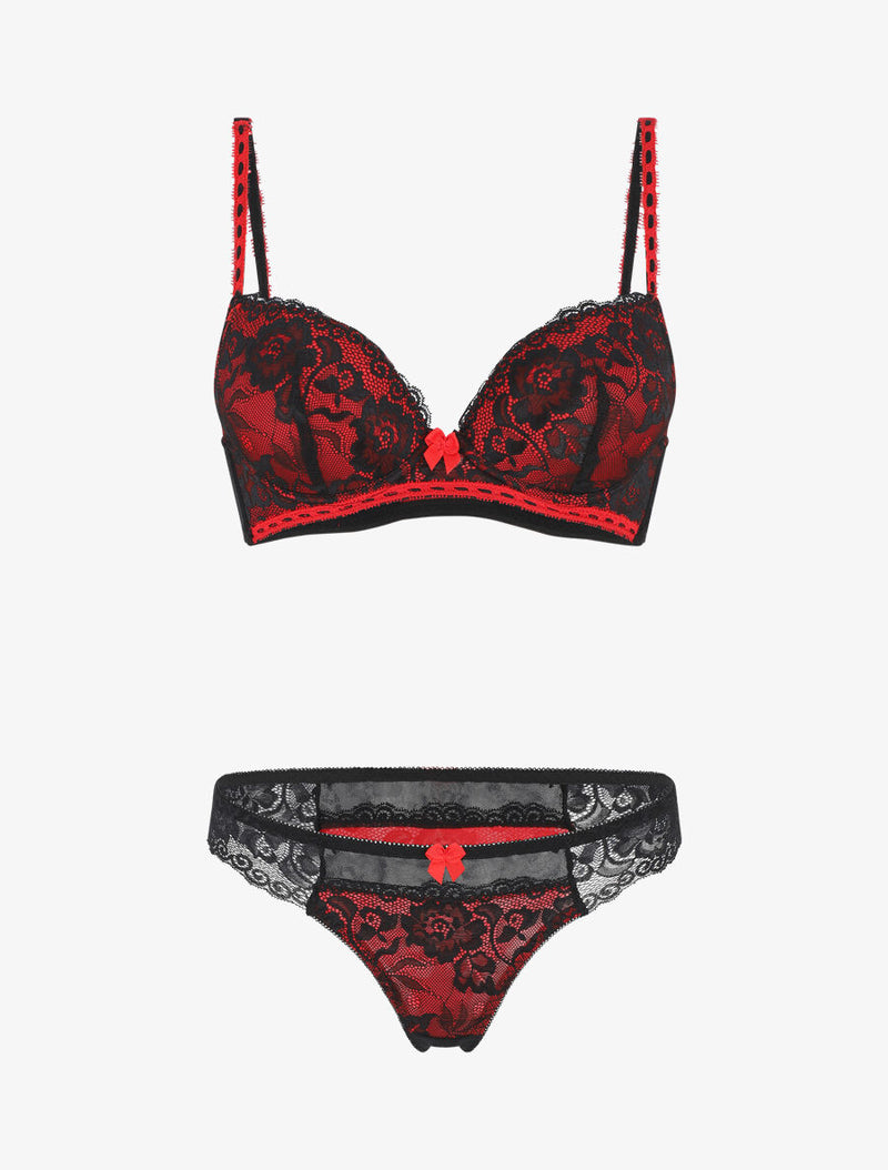 https://www.stand-prive.com/nl_NL/5349-lingeriesets/kanten-push-up-set-met-bloemig-motief/UNDE-284.html