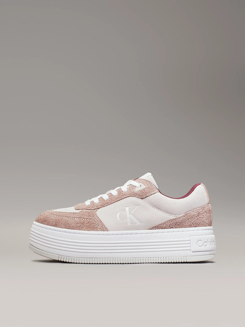 https://www.calvinklein.nl/su%C3%A8de-plateausneakers-yw0yw015750kb