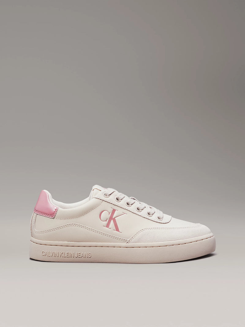 https://www.calvinklein.nl/leren-sneakers-yw0yw015850gh