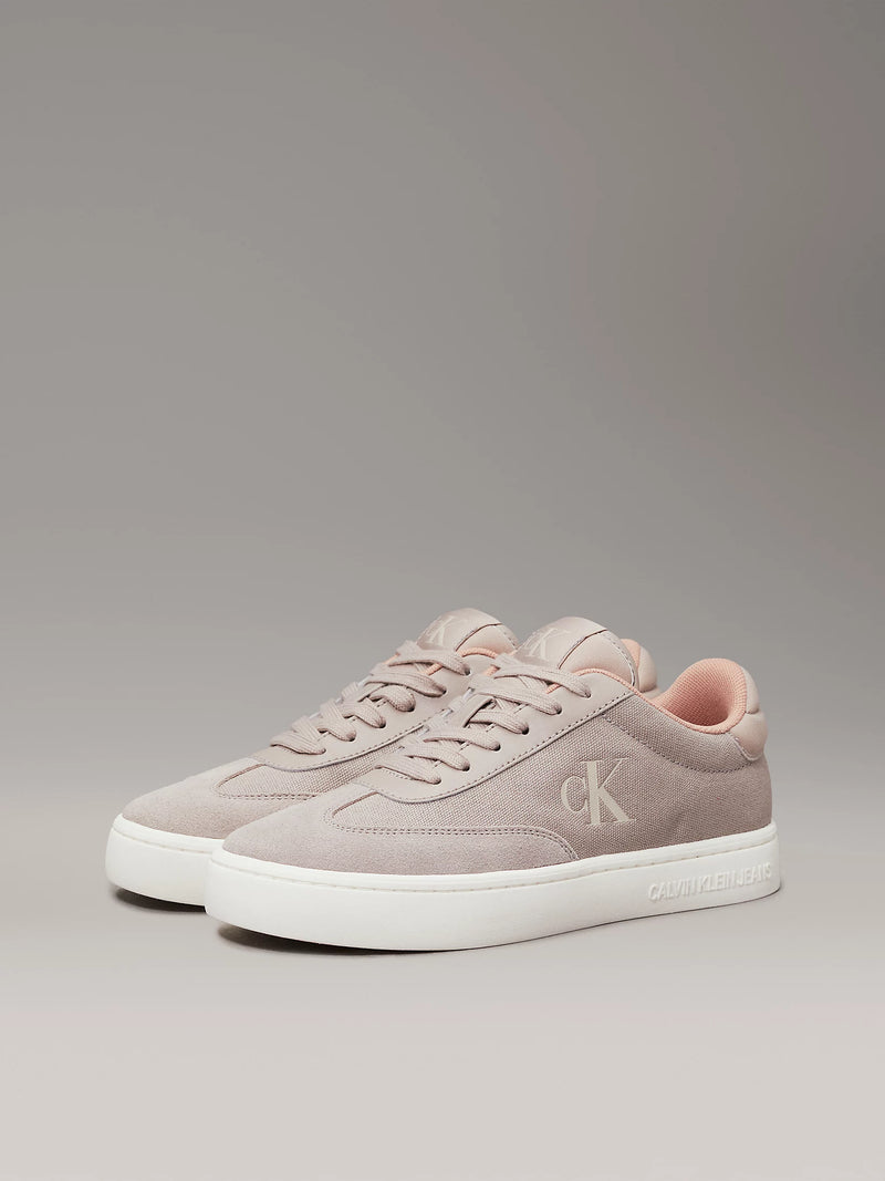 https://www.calvinklein.nl/canvas-sneakers-yw0yw016360lf