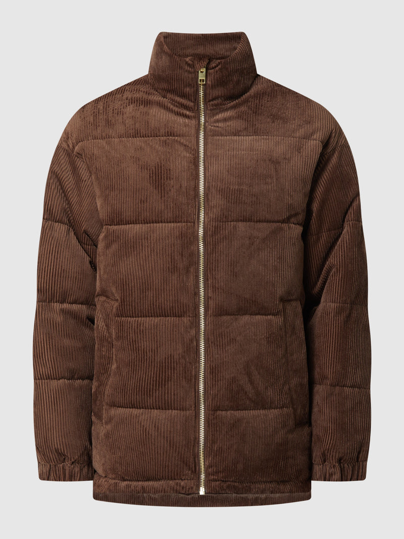 https://www.peek-cloppenburg.nl/nl/p/jack-jones-gewatteerd-jack-van-corduroy-model-woodside-zwart-1658483