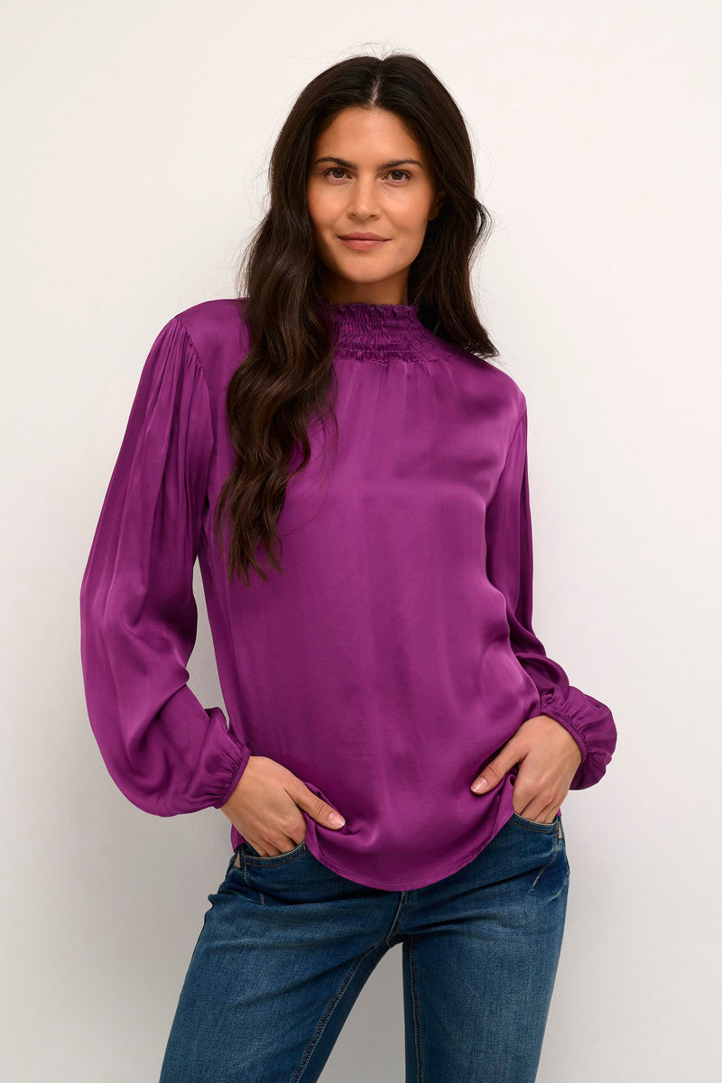 https://www.cream-clothing.com/nl-nl/ciclamino-purple-cranamona-blouses-10650784-104798