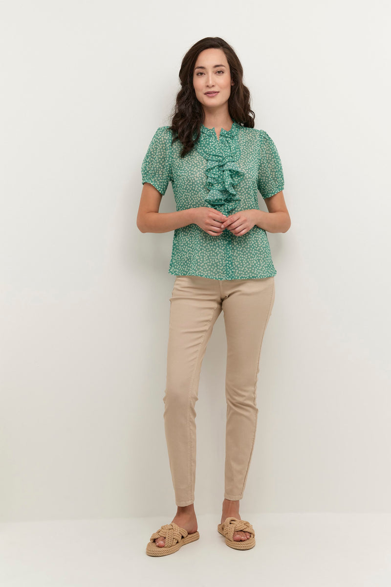 https://www.cream-clothing.com/nl-nl/columbia-daisy-flower-crkinia-blouse-met-korte-mouwen-10609766-104325