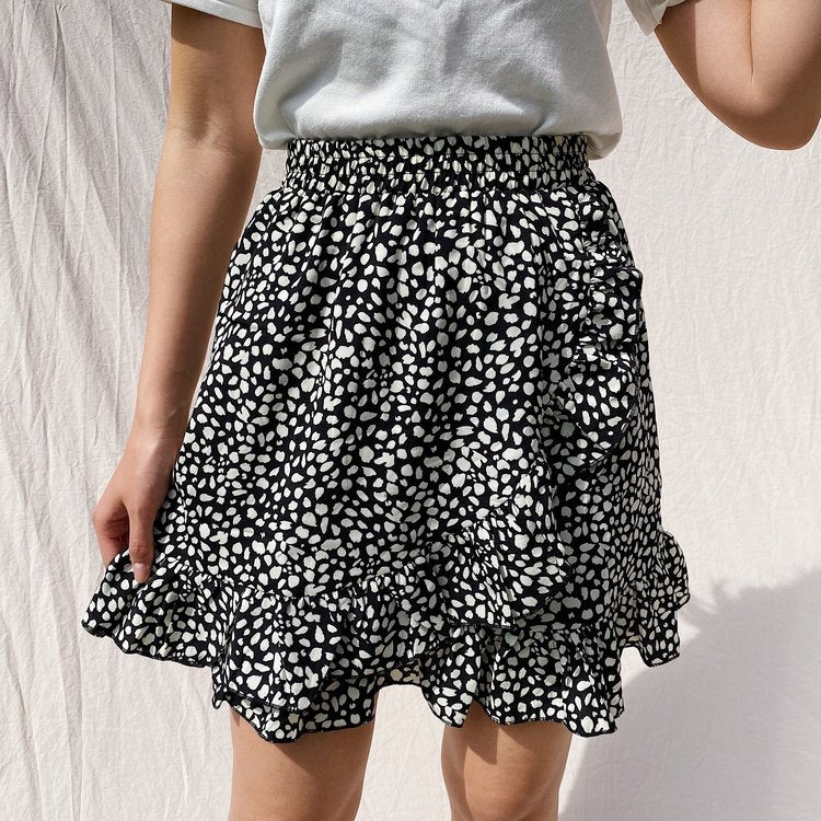 https://www.hellomylovestore.com/en/erin-dots-skirt-black.html-3