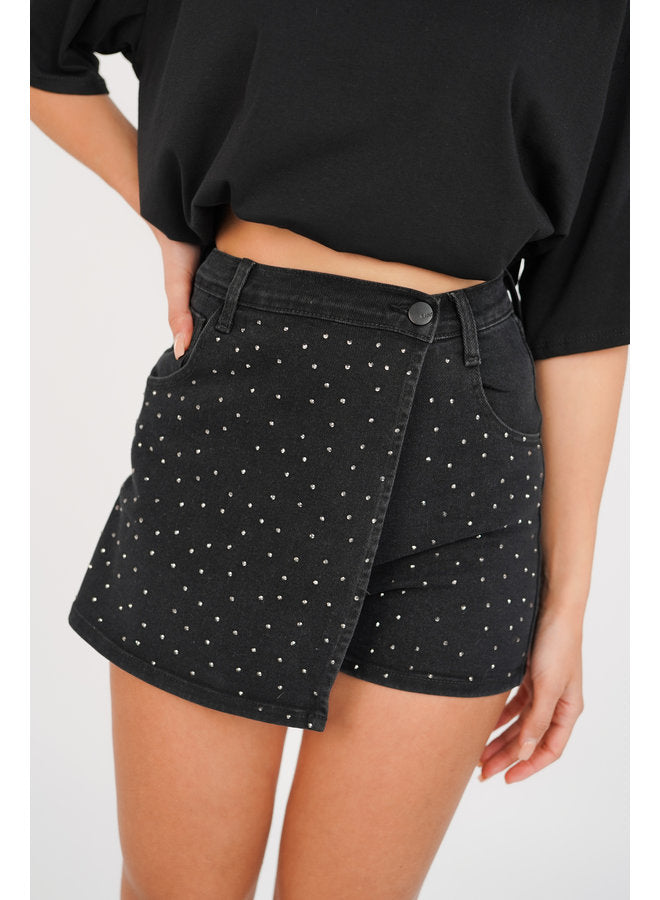 https://www.esuals.nl/denim-skort-strass-zwart-yannah.html