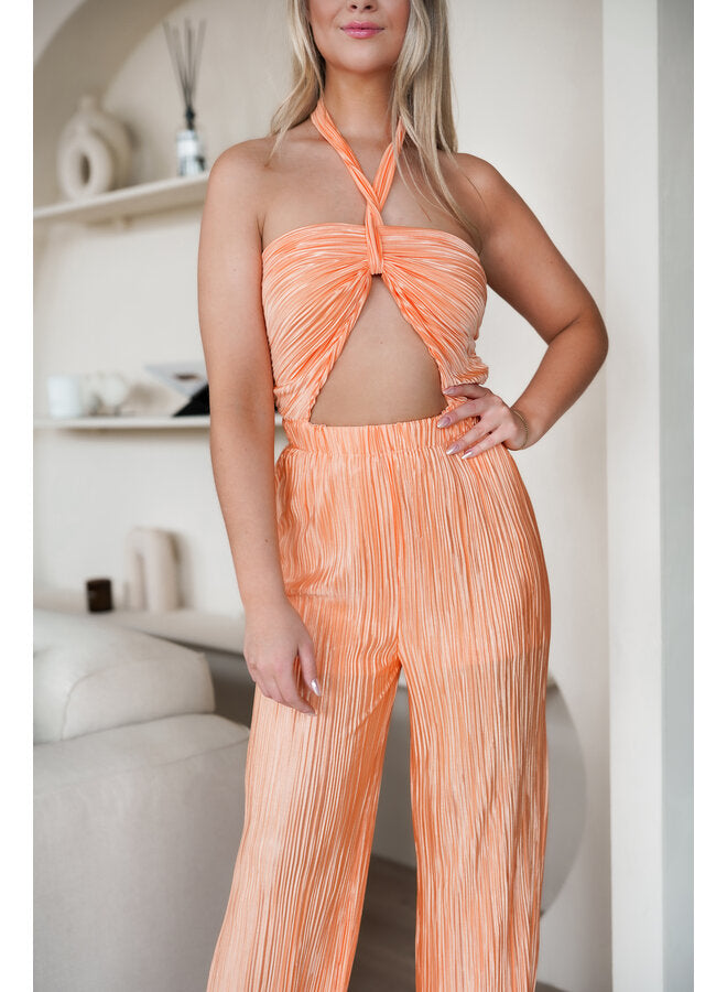 https://www.esuals.nl/halter-jumpsuit-plisse-oranje-lynou.html