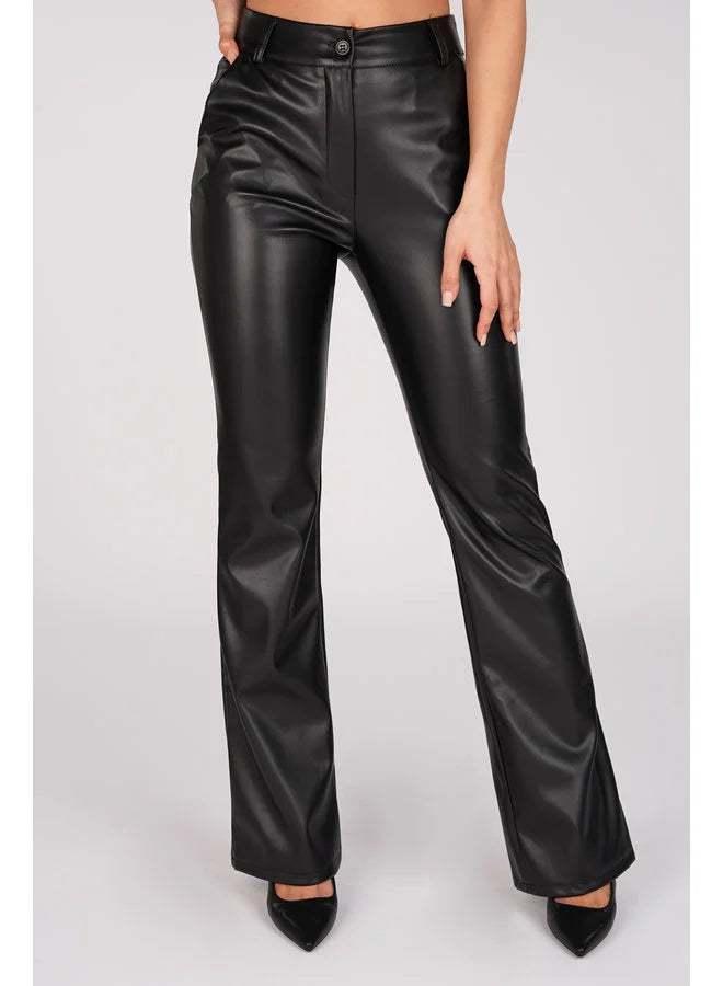 https://www.esuals.nl/leatherlook-flared-pants-zwart-sammy.html