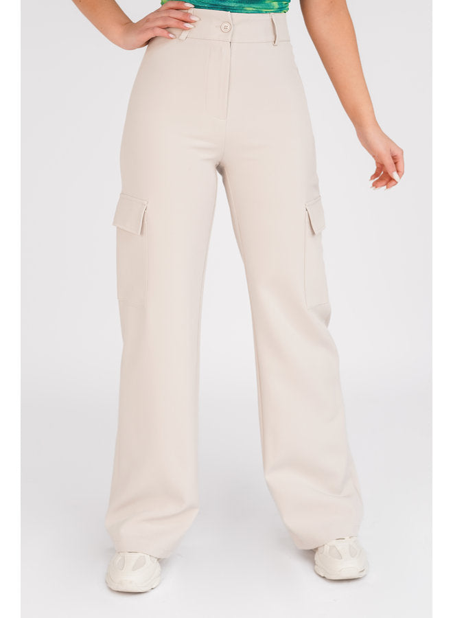 https://www.esuals.nl/cargo-pantalon-beige-olivia.html