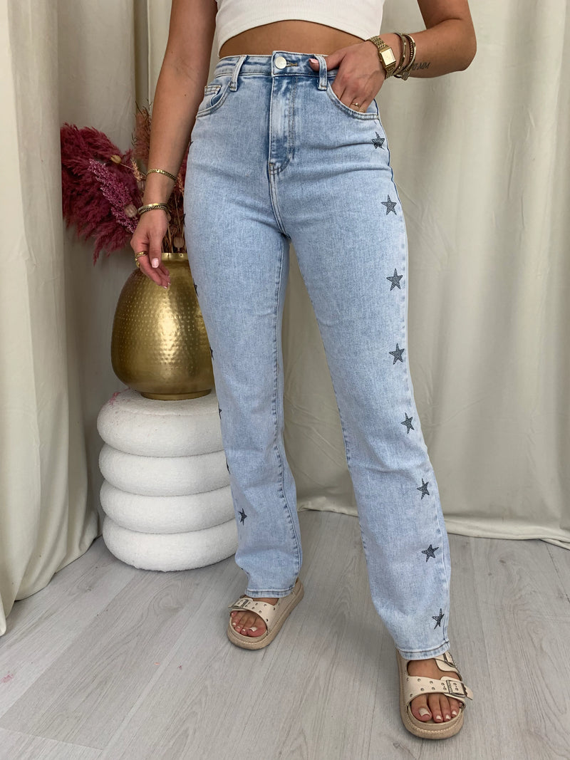 https://ailooboetiek.com/collections/jeans/products/star-sparkle-jeans-zwart