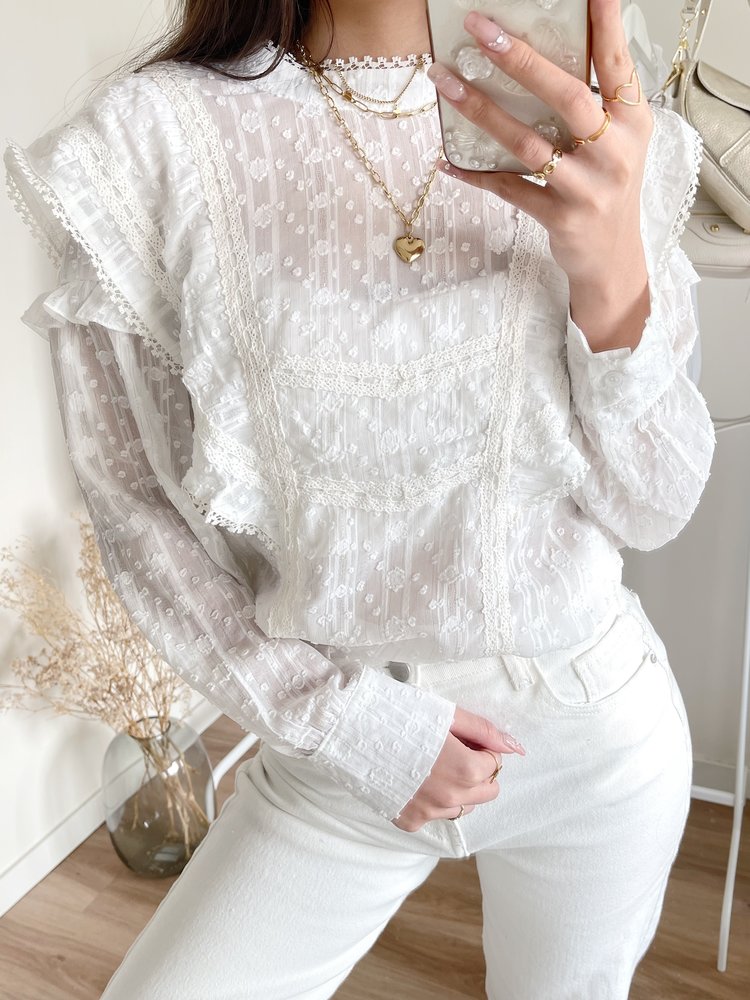 https://www.hellomylovestore.com/en/maja-embroidered-blouse-white.html