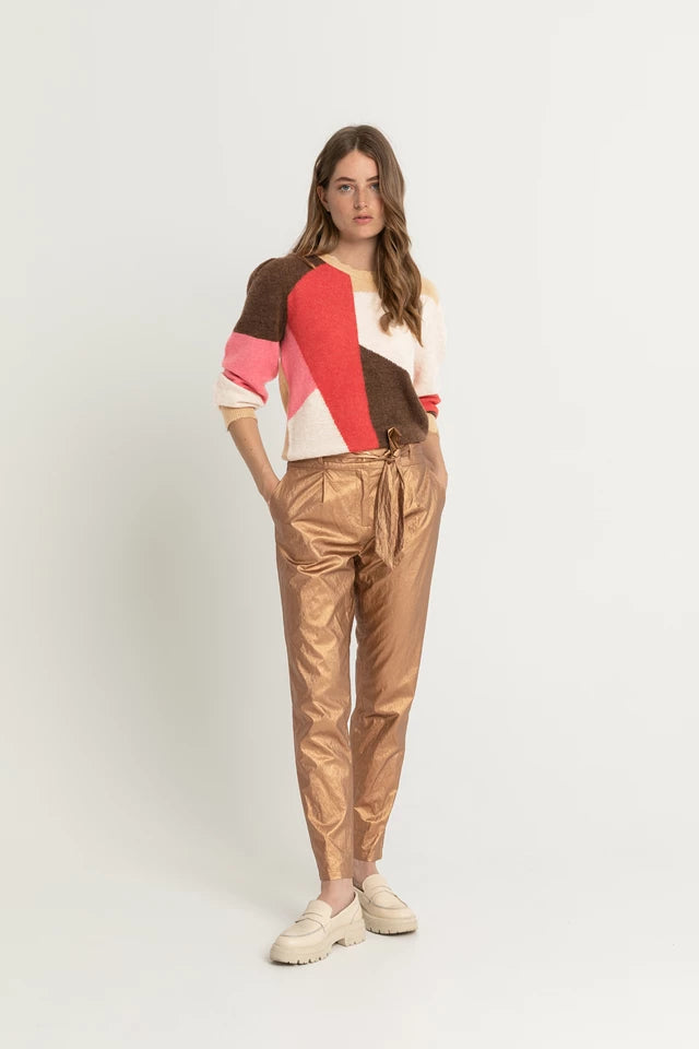 https://www.expresso.nl/metallic-paperbag-pants-ex22-21034_camel_5004.html