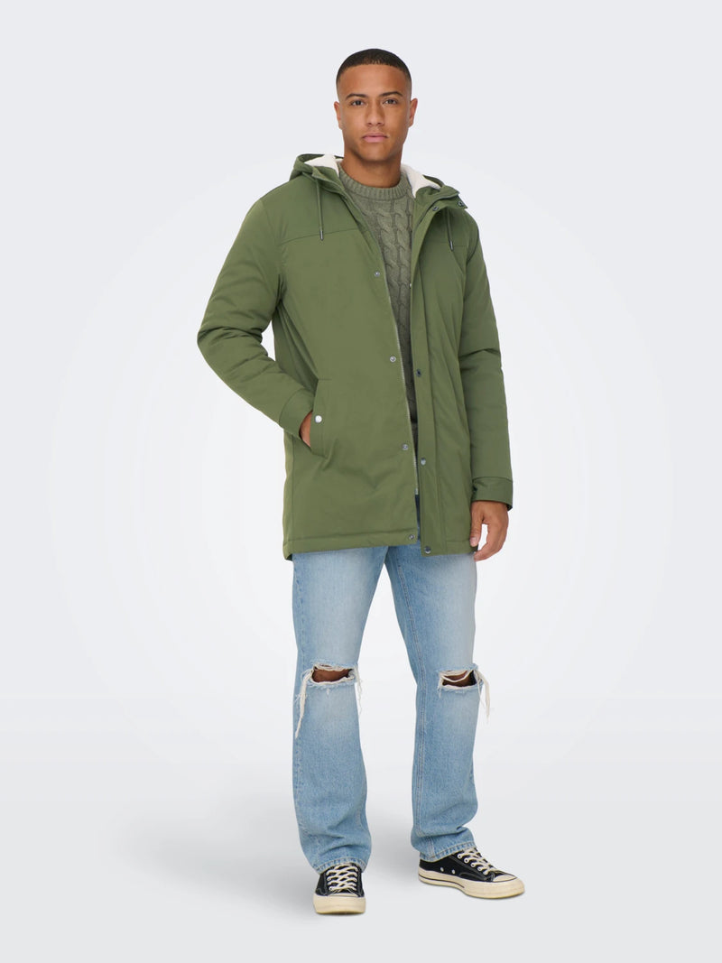 https://www.onlyandsons.com/nl-nl/product/22025690_1926/capuchon-met-verstelbaar-koord-parka