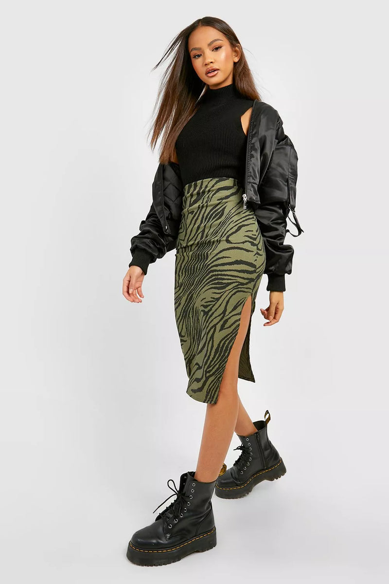 https://nl.boohoo.com/geribbelde-kaki-zebraprint-midi-rok-met-zijsplit/GZZ44170.html