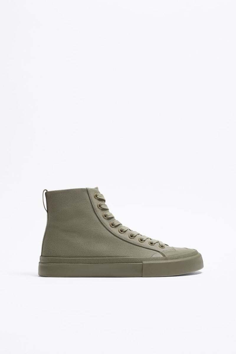 https://www.zara.com/nl/nl/high-top-canvas-sneakers-limited-edition-p12111120.html?v1=225773090&v2=2203869