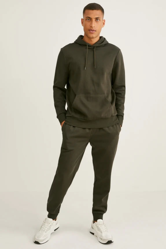 https://www.c-and-a.com/nl/nl/shop/set-hoodie-en-joggingbroek-2-delig-biokatoen-2185622/1