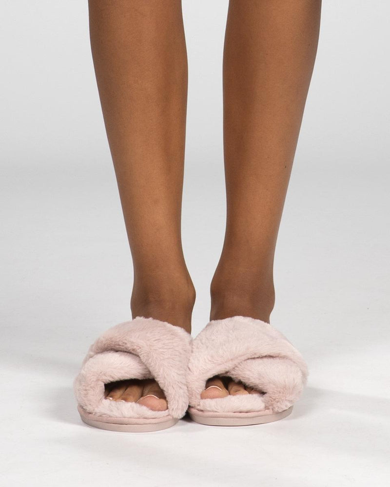 https://www.samfriday.com/nl/2050280/fluffy-slippers/