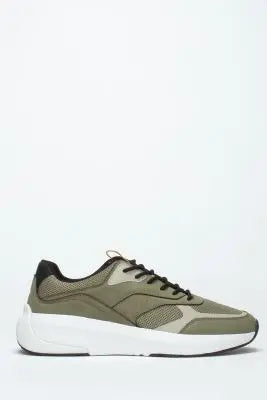 https://bristol.nl/nl-nl/000000010255918006/lage-sneakers-bristol