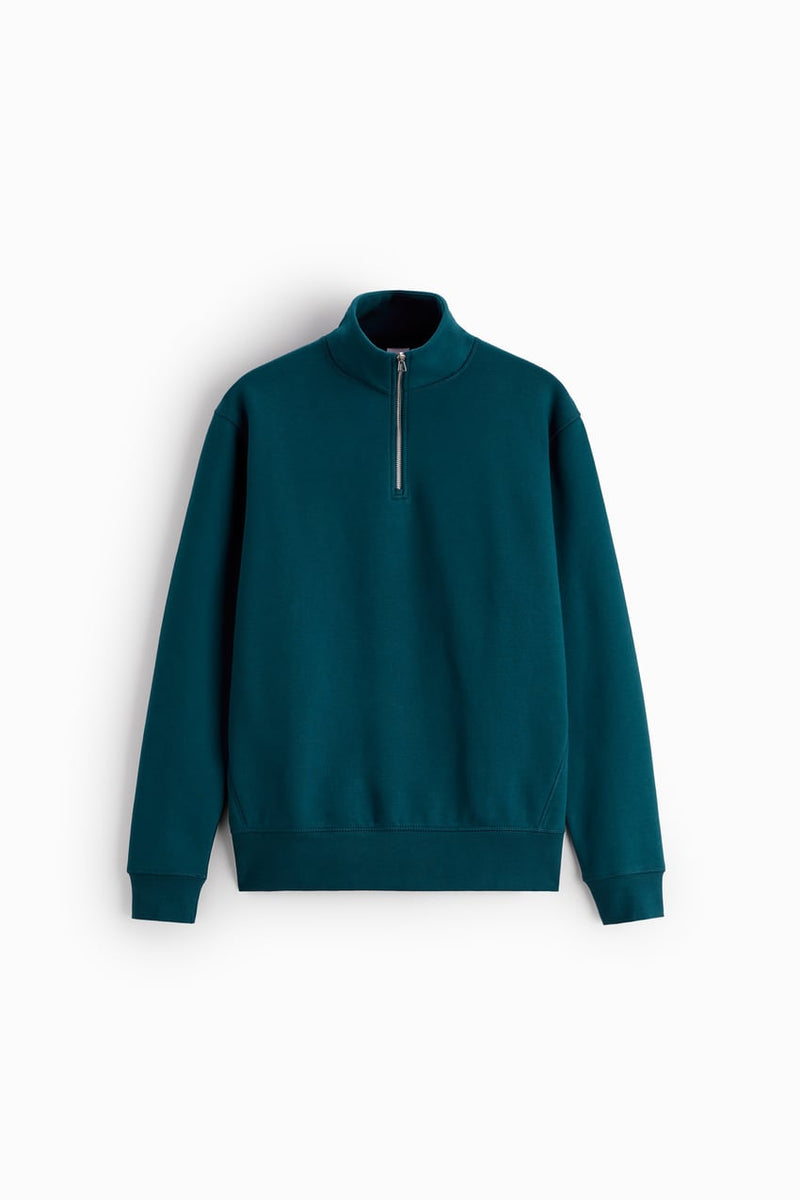 https://www.zara.com/nl/nl/sweatshirt-met-rits-in-de-hals-p06462350.html?v1=222762085&v2=2205189