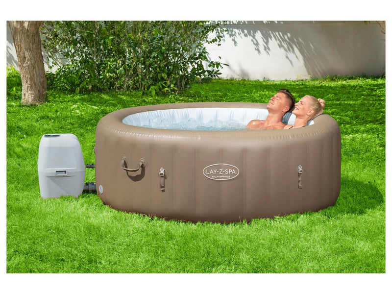 Inflatable jaccuzie for outside and inside white beige dimensions 196 x 71 cm 6 people max heat 40 degrees